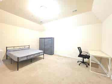 Huge room for rent in Frisco, TX