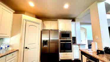 Huge room for rent in Frisco, TX