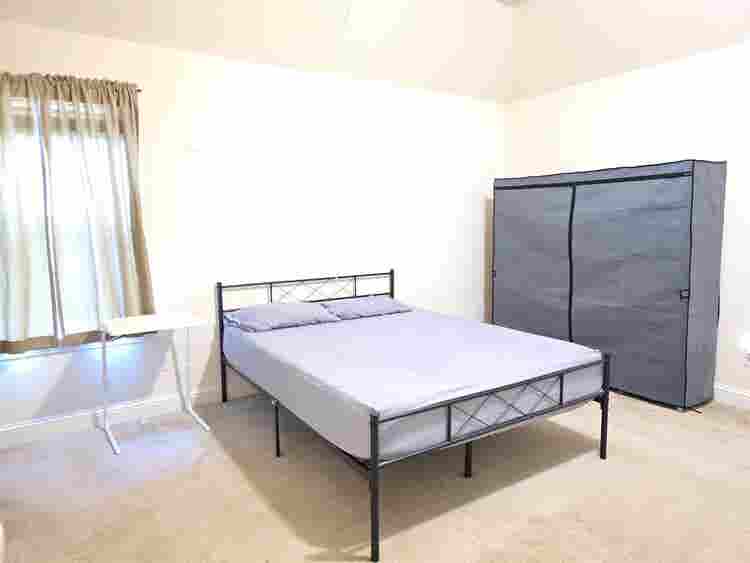 Huge room for rent in Frisco, TX