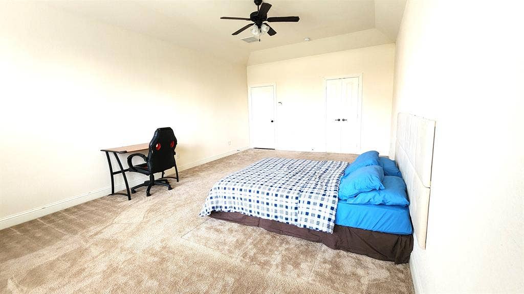 Huge Masters Bedroom in Frisco, TX