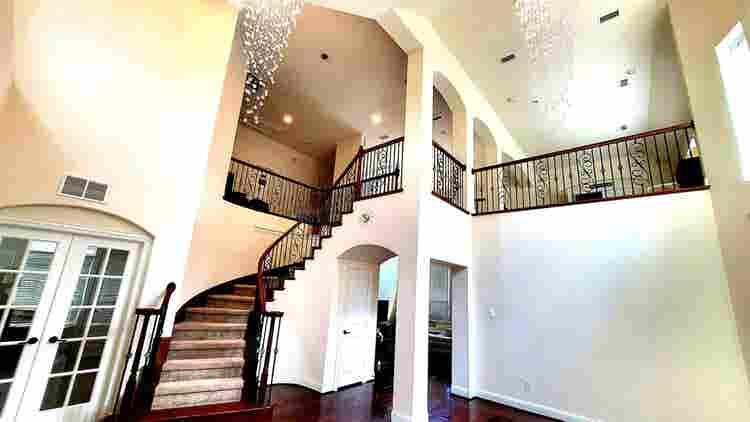 Huge Masters Bedroom in Frisco, TX