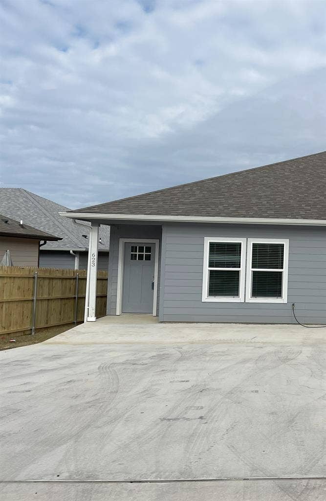 Pet-friendly Duplex