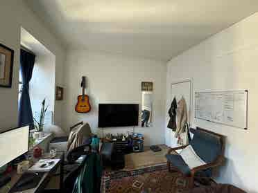 ✨Spacious Room in Midtown South✨