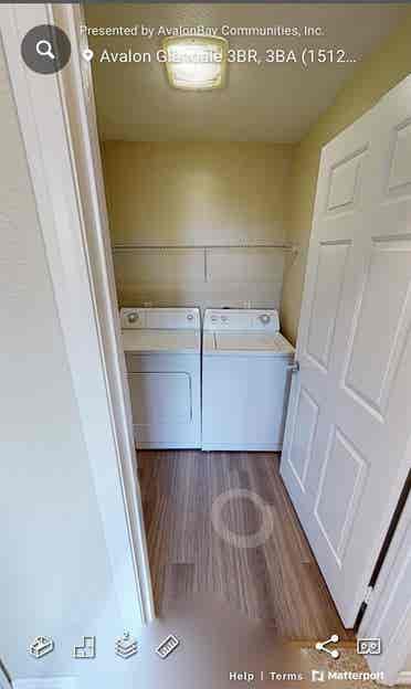 Private Room/Bathroom in Glendale