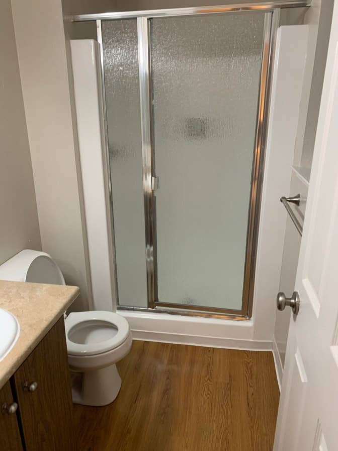 private bed and bath- bth