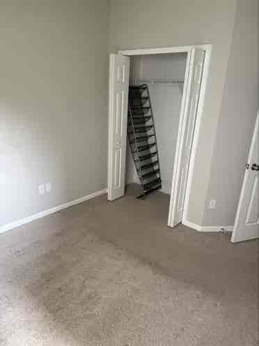 Single room, shared bathroom