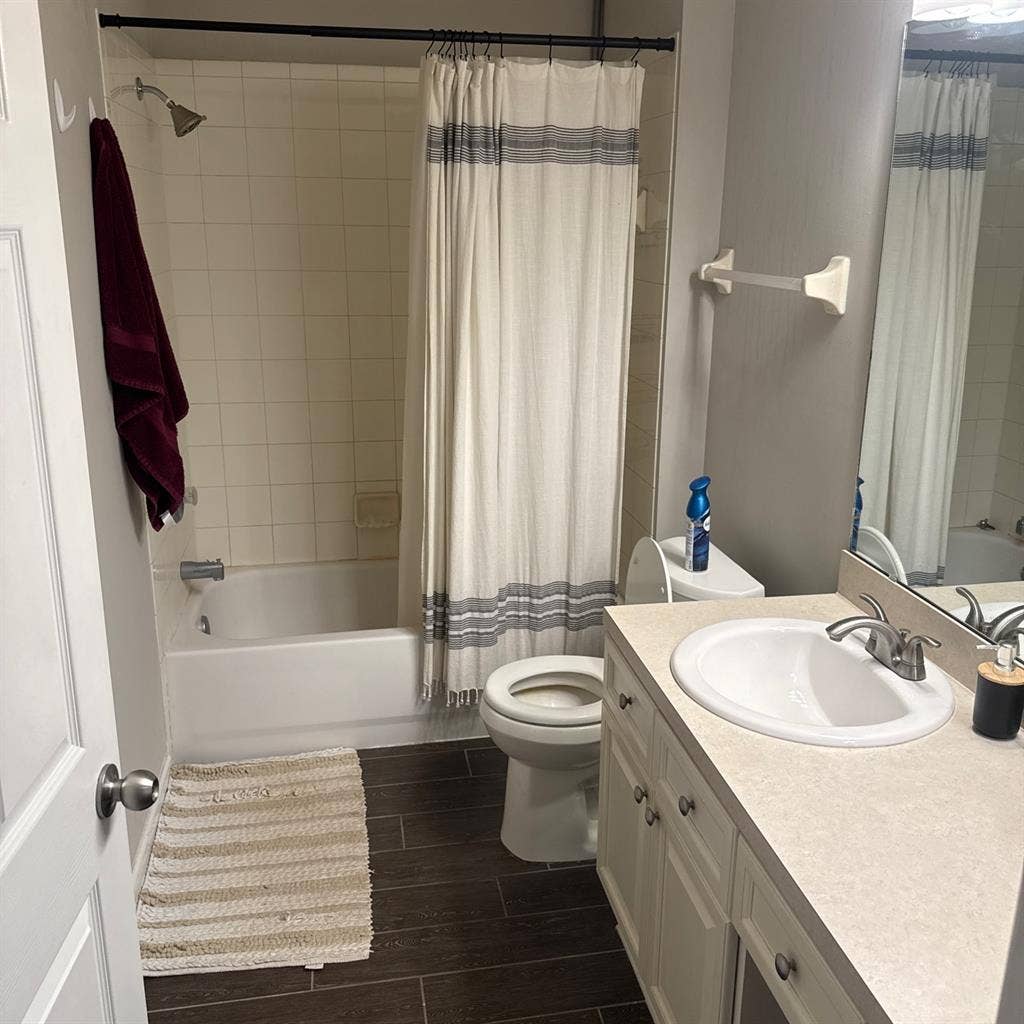 Single room, shared bathroom