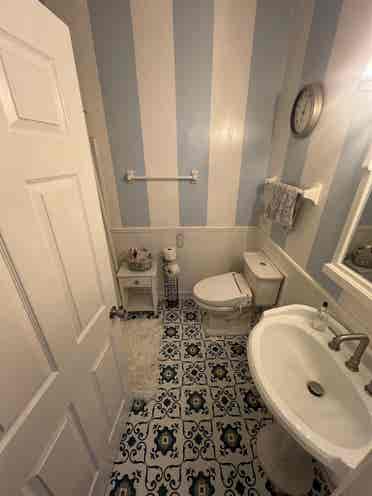 Looking for a roommate