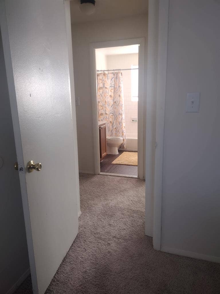 Furnished room