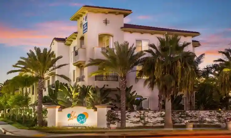 Private bed and bath in CM/Newport