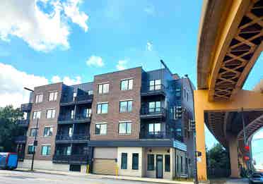 Near-New Condo Rm - LGBTQ-Friendly