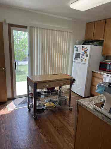 Roommate wanted
