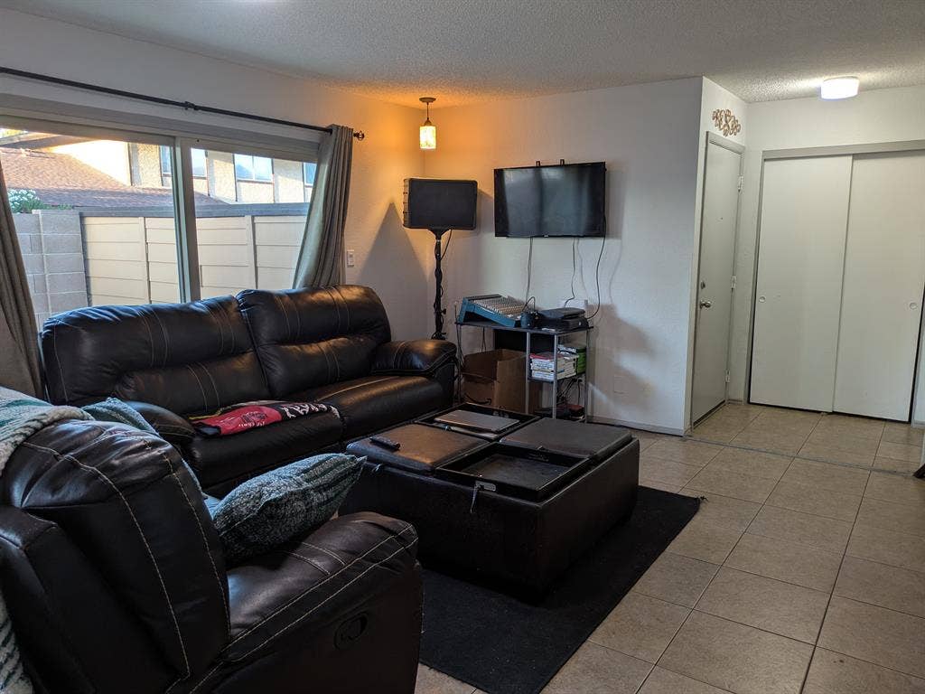 Large Master Bedroom in Tempe