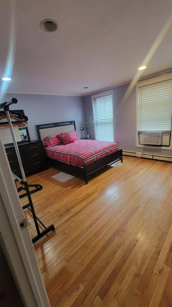 Looking for a roommate(female only)
