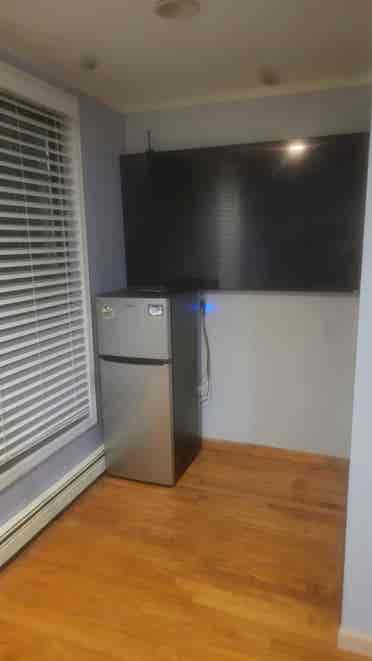 Looking for a roommate(female only)