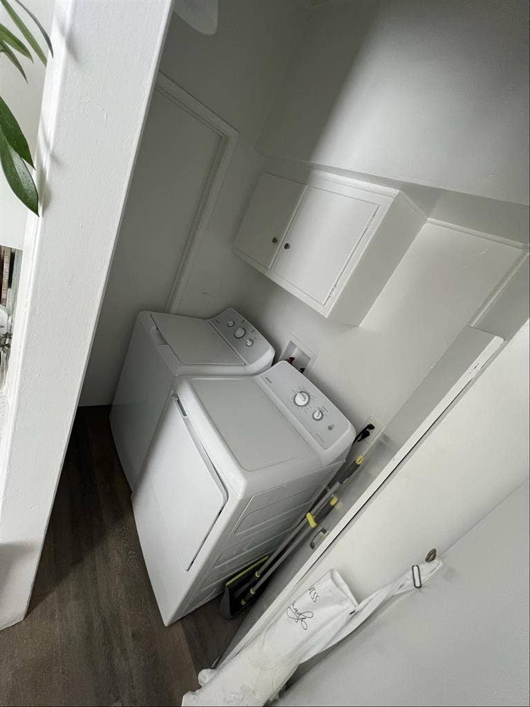 1 bedroom for rent in townhousee