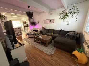 1 bedroom for rent in townhousee