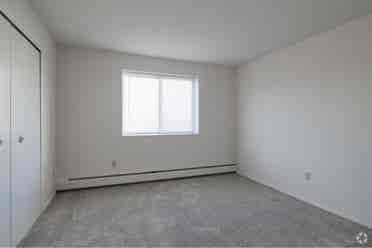 Room for rent! Great location