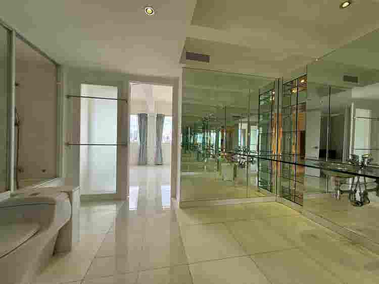 Riverwalk Apartments Lease