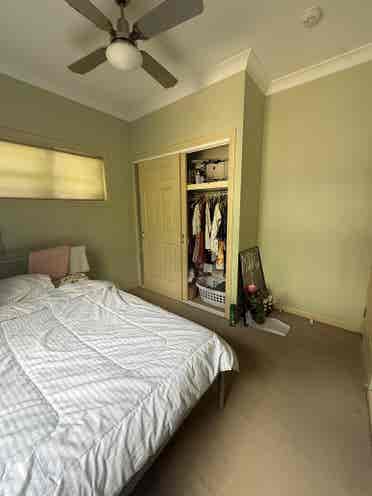 Room in Indooroopilly