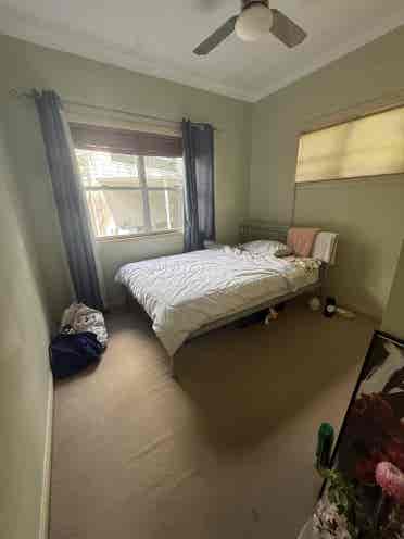 Room in Indooroopilly