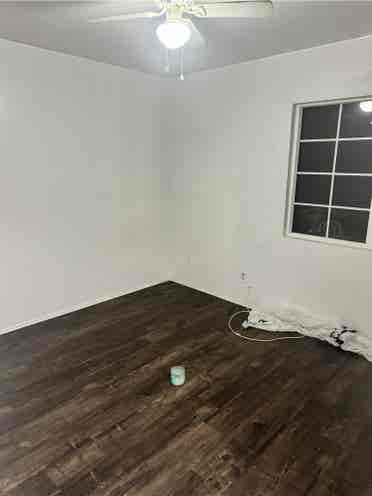 Roommate Downtown / CBU riverside