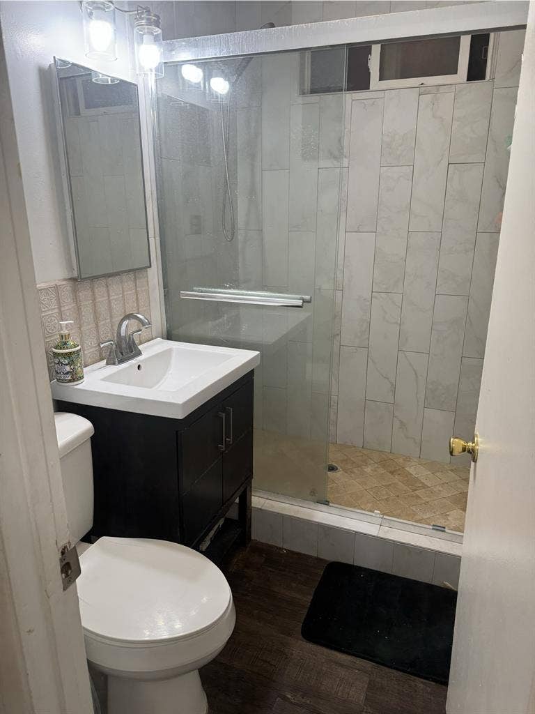 Roommate Downtown / CBU riverside