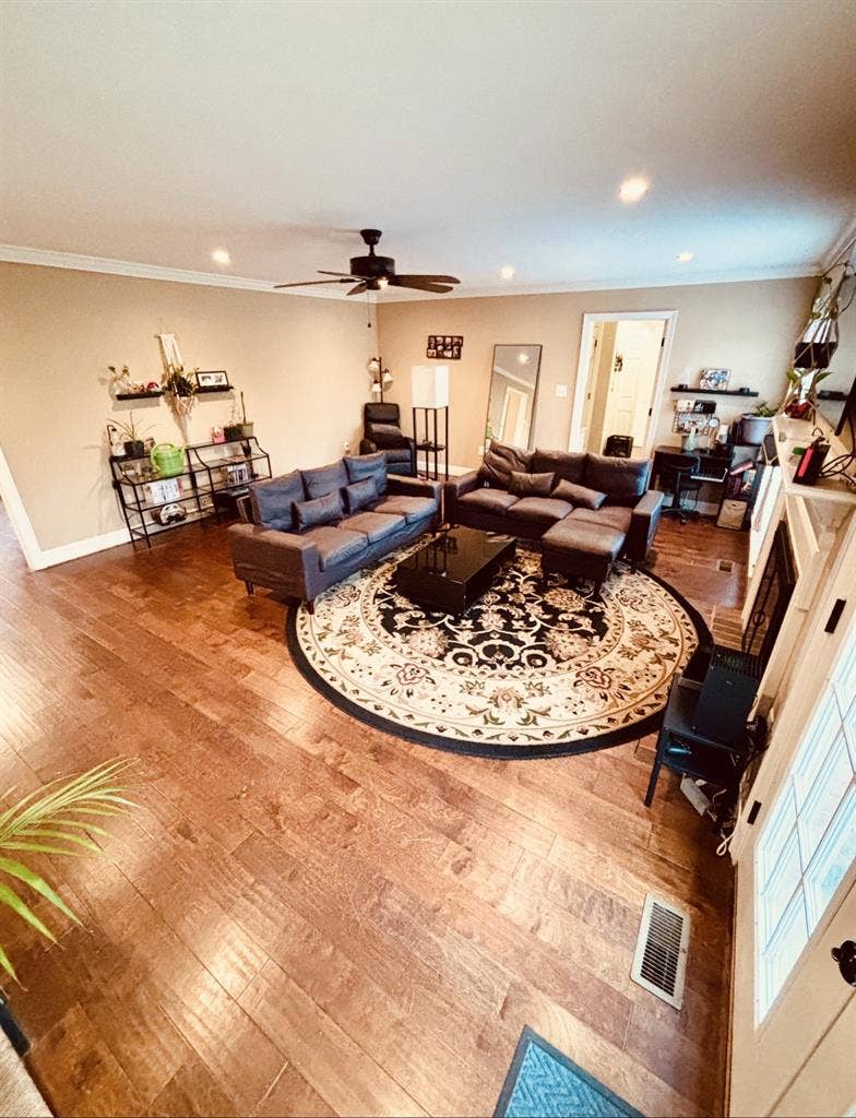 2 Bedrooms available July