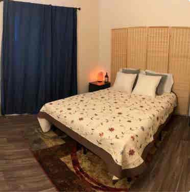 Comfy queen, bath, great location!