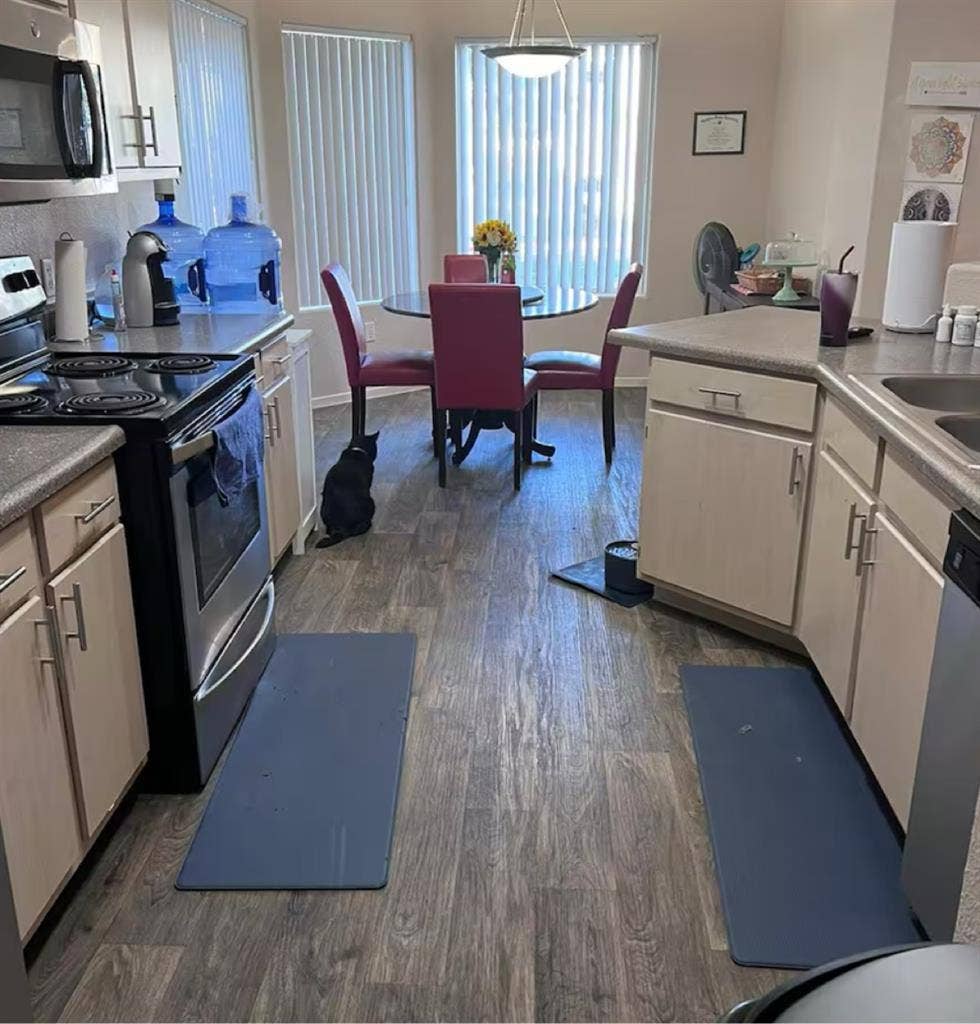 Comfy queen, bath, great location!