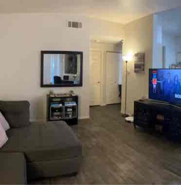 Comfy queen, bath, great location!