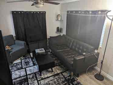 ROOM FOR RENT