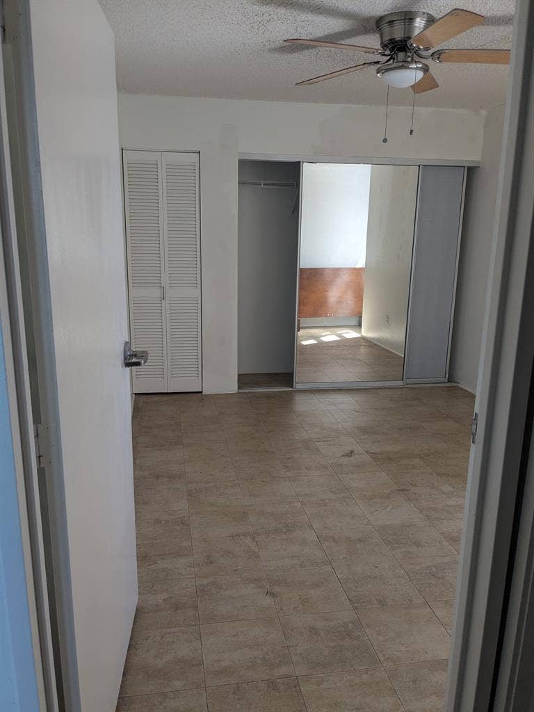 McCully/Makiki - move in June 1st