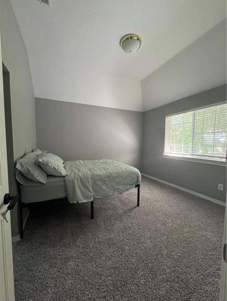 Room for rent in Richardson TX