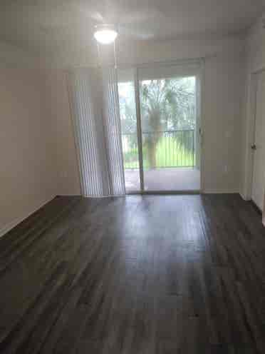 Roommate/Couple needed PrivateBathr