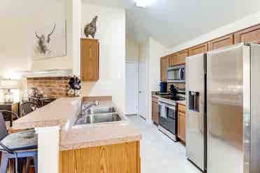 Entire house all utilities included