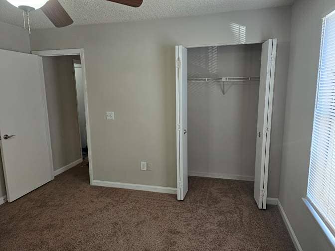 West Ashley Apartment - Move in now