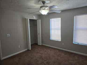 West Ashley Apartment - Move in now