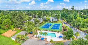 West Ashley Apartment - Move in now