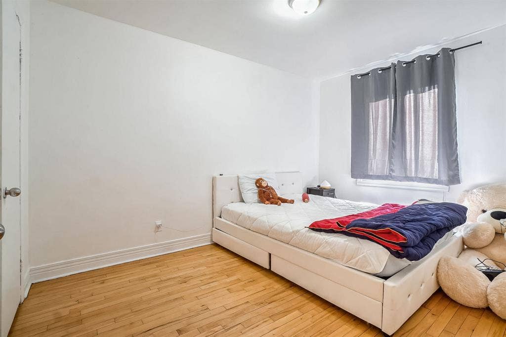 1month free big NDG Montreal