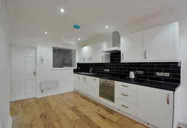 Amazing flat in Guildford- pet ok