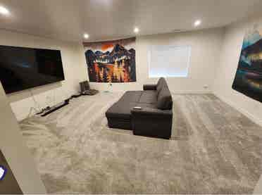 LOOKING TO SELL LEASE/SUBLET