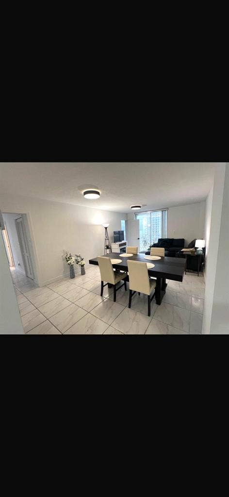 Room for Rent in Miami Beachh