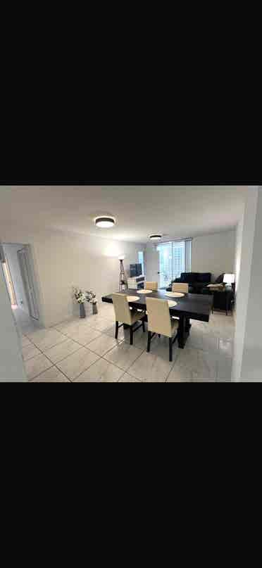 Room for Rent in Miami Beachh
