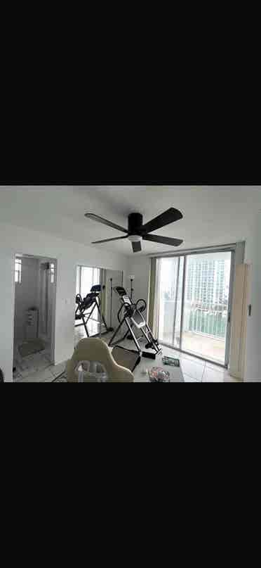 Room for Rent in Miami Beachh