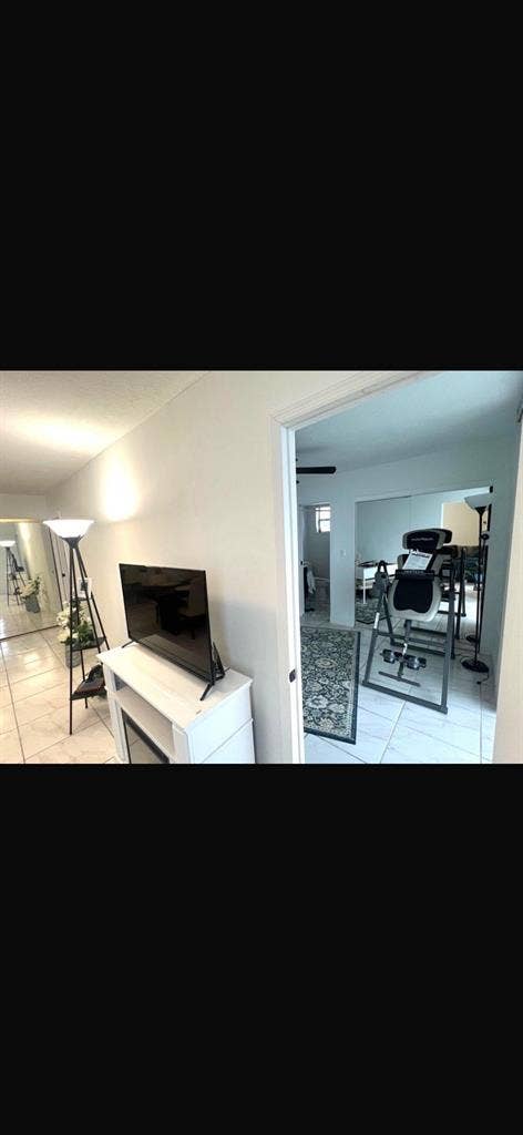 Room for Rent in Miami Beachh