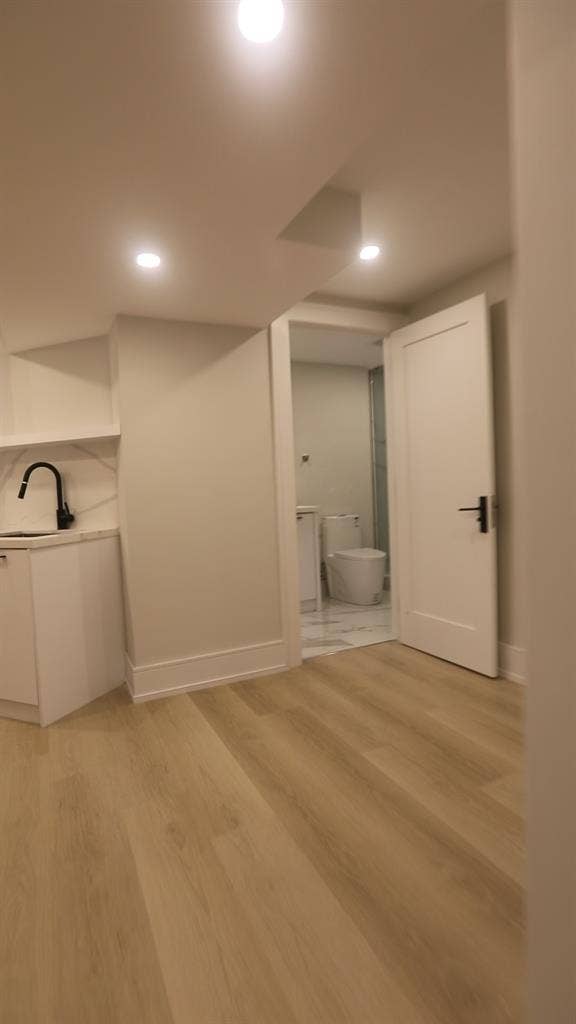 2Bds BSMT separate entrance