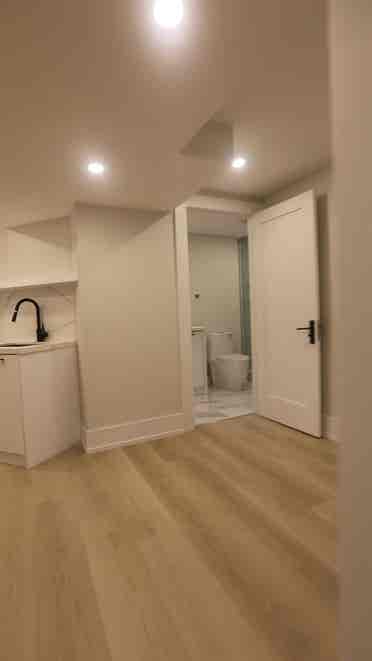 2Bds BSMT separate entrance