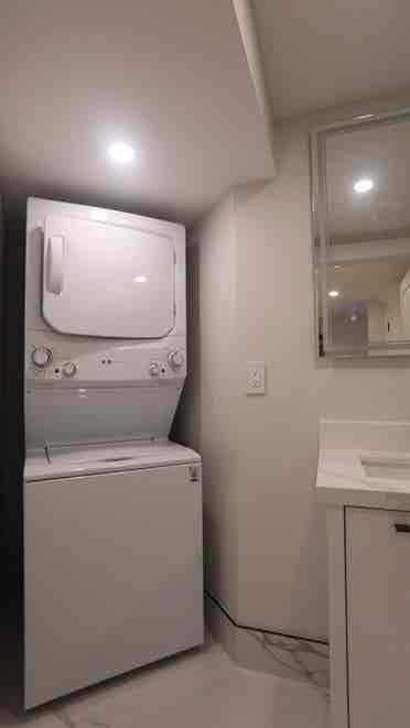 2Bds BSMT separate entrance