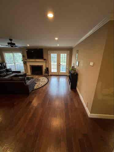 2 Roommates needed
